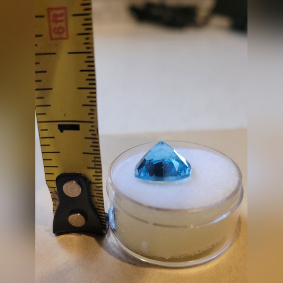 Faceted Trilluin Curved Swiss Blue Topaz - Loose Stones - Picture 6 of 8